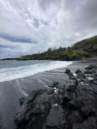 Beautiful Black Sand beach in Hawaii! 