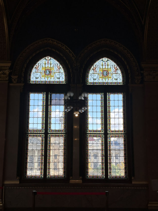 Step Inside Hungary’s Most Majestic Landmark – The Parliament Tour