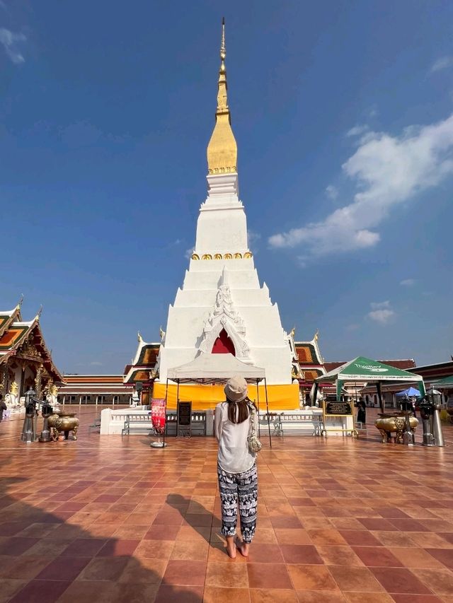 พระธาตุเชิงชุมวรวิหาร