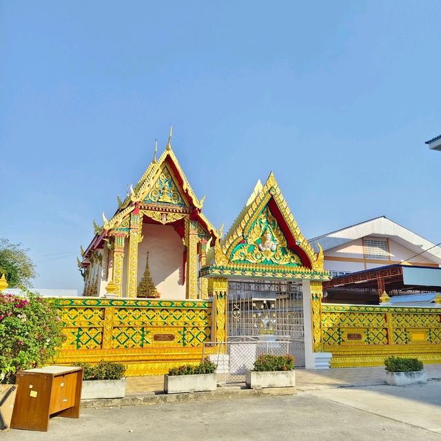 เจ้าแม่กวนอิม วัดบางพูดใน นนทบุรี