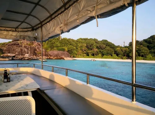 ทริปดำน้ำเรือ 3 วัน 2 คืน ในประเทศไทย อุทยานแห่งชาติหมู่เกาะสิมิลัน
