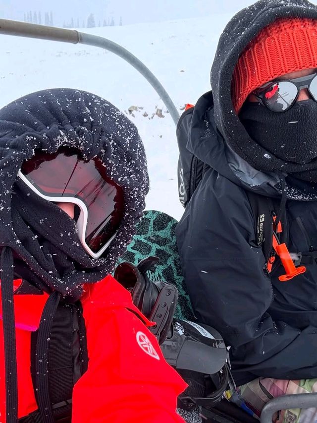 ⛷️ Discover Skiing in Gulmarg – The Ultimate Snow Adventure! ❄️🏔️