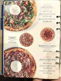 ベトナム　ホーチミン観光　Pizza 4P’sのピザは最高だったぞ！