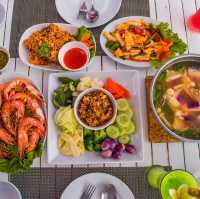มาเที่ยวจันทบุรี นอนที่พักติดทะเลหาดเจ้าหลาว