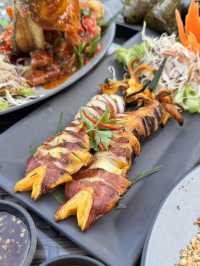 A Taste of Thailand with a Waterfront View: Dining at Kin Kao Mai