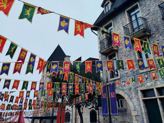 Discover the Enchanting Sun World Bà Nà Hills – Vietnam’s Fantasy Wonderland 🏰