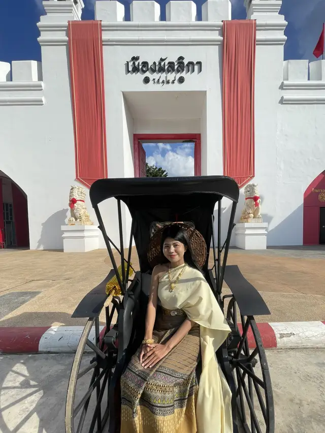 เดินชมตลาดเมืองมัลลิกา 🛍️