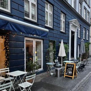 Popular spot with a decent menu