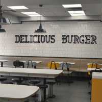 แวะเติมพลังที่ McDonald's จุดพักรถมอเตอร์เวย์