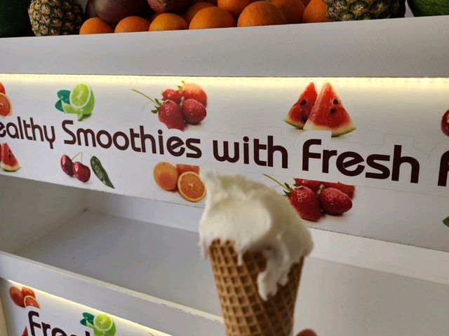 [🇬🇷サントリーニ] 甘党必見！Solo Gelato の絶品ジェラート＆ギリシャヨーグルト