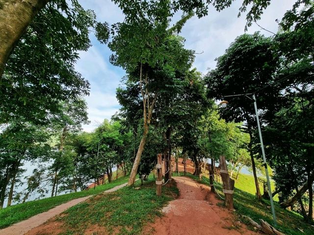 เกาะชามิตร กับวันหยุดสุดสงบ 