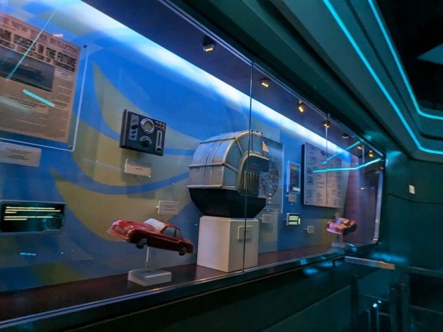 【香港ディズニーランド】トゥモローランドでマーベルなどのアトラクションを楽しむ