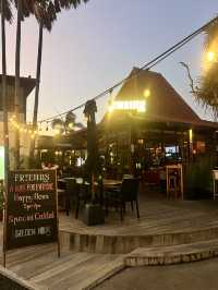 【バリ島 インドネシア】シグネチャーカクテルも美味しいBAR🍸