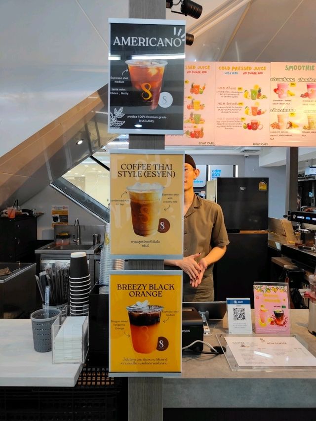 eight Cafe 