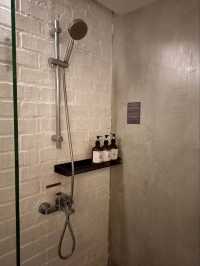 "Urban Chic Escape: Atelier Hotel JB’s Stylish King Retreat"