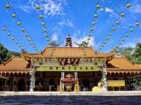 Sam Siang Keng: Where Gods, Ghosts & the Best Kaya Buns Collide 🏮👻