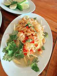 ร้านอร่อยริมหาดชะอำ เปิดมานานอร่อยเหมือนเดิม