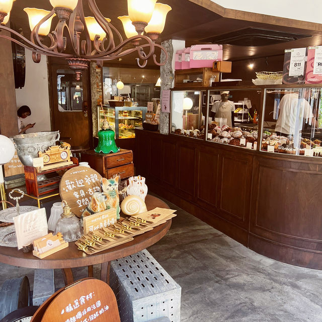 莉莉安可頌高雄東海小王子店