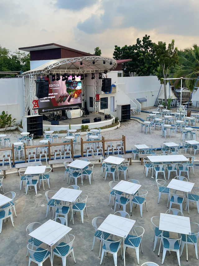 De Sands Santorini – A Taste of Greece in Batam