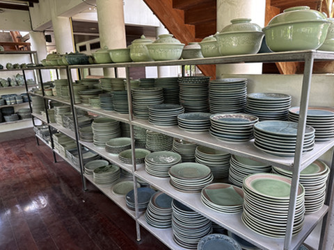 バーンセラドン | BAAN CELADON】静けさと翡翠色の器に出会える