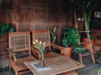 คาเฟ่เก่าแก่ vibe ดีริมแม่น้ำเจ้าพระยาปทุมธานี 🌿💚