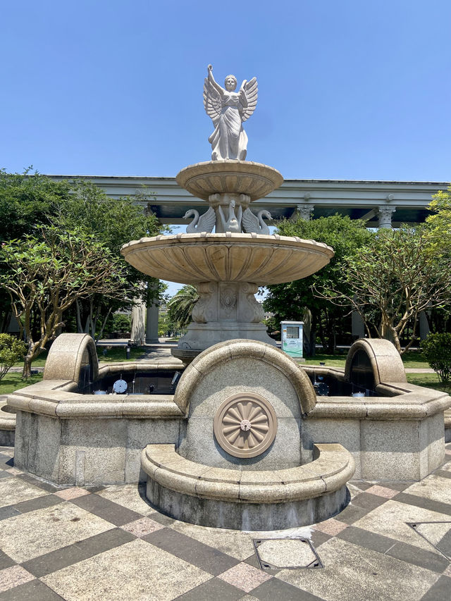 新橋市民廣場✨🏛️ 欣賞建築美學和享受自然風光🏺🌴