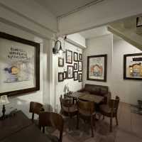 Khing Cafe: A Charming Family Affair Where Every Detail Tells a Story  First Impressions: A Warm Inv