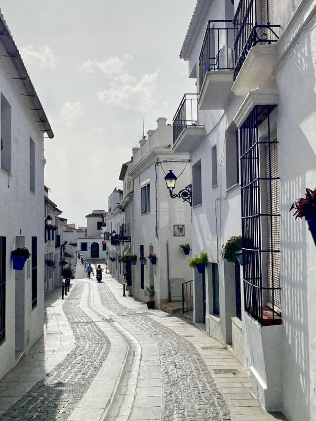 A Day in Mijas – White Walls, Blue Skies & Andalusian Calm