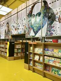 Reading in Color: A Quiet Escape at BookXcess Lalaport