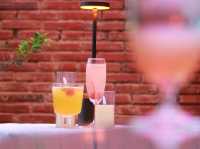 บนชั้นดาดฟ้า Rooftop Bistro บ้านฉาง