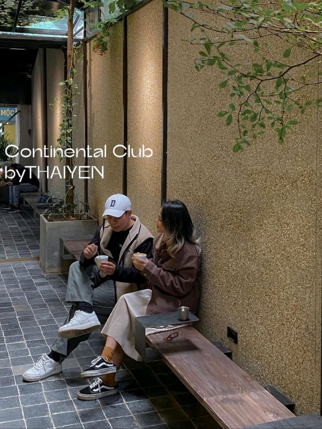 Continental Club by THAI YEN