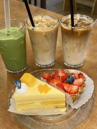 ๋ถ์ฐ ๊ฐ์ฑ์นดํ ๋ณด๋
ธ๋ฒ ๋ฆฌ ๋ฒ ์ด์ปค๋ฆฌ