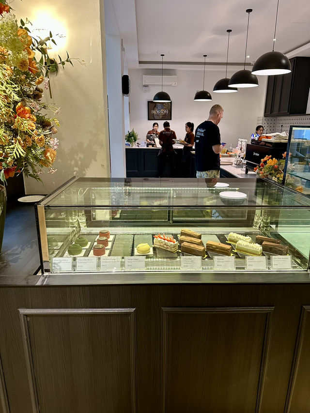 When You’ve Had Enough of Street Food—This KL Restaurant Delivers Elegance