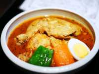 [🇯🇵札幌] 濃厚スープがやみつきに！札幌で絶対に味わいたい「カレー食堂 心」の絶品スープカレー
