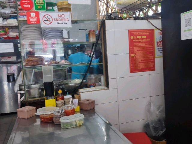 한국 휴게소 장터국수에 오징어 튀김 넣은 맛