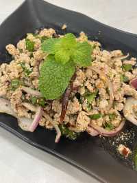 Exploring the foods in Terminal 21, Rama 3