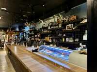 Where seafood tanks meet teppan