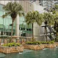 A Contemporary Oasis Where Comfort Meets Elegance