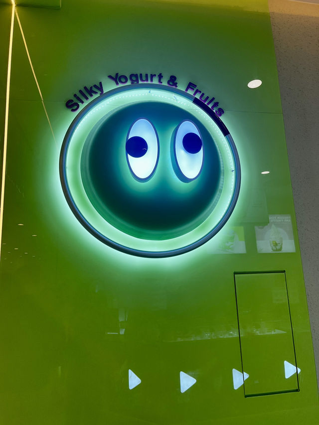 Yogurt Planet – Customizable Yogurt Treats at Queensbay Mall