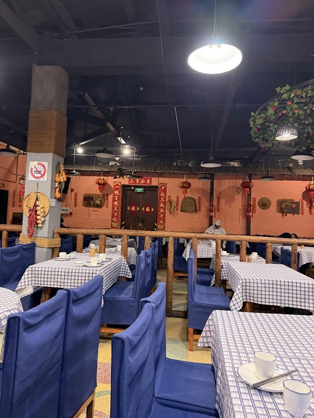 Di Shui Dong, A Flavorful Hunan Feast in Shanghai