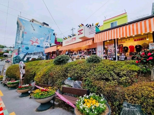 色彩豊かなアートの街、甘川文化村