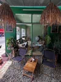 Paupau Cafe: Island Vibes & Good Eats