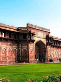 🏰 Agra Fort – Where History Comes Alive in Red Sandstone ❤️
