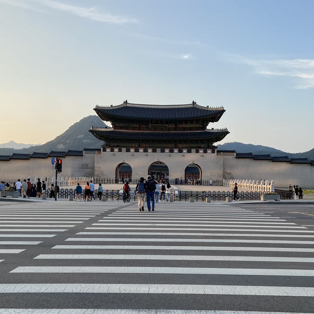 Summer Serenity: Unveiling the Majesty of Gwanghwamun Gate