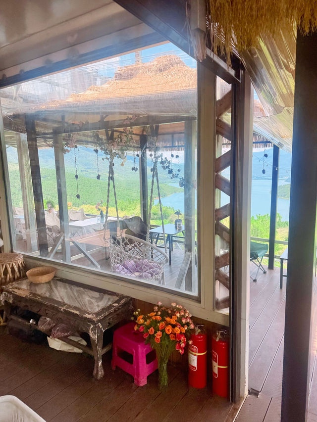 🇨🇳운남성 샤시고진 가는 길, 뷰가 환상적인 간이 휴게소☕️🍃