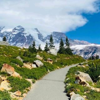 Mount Rainier Climbing: Overwhelmed by the Majesty of Nature!