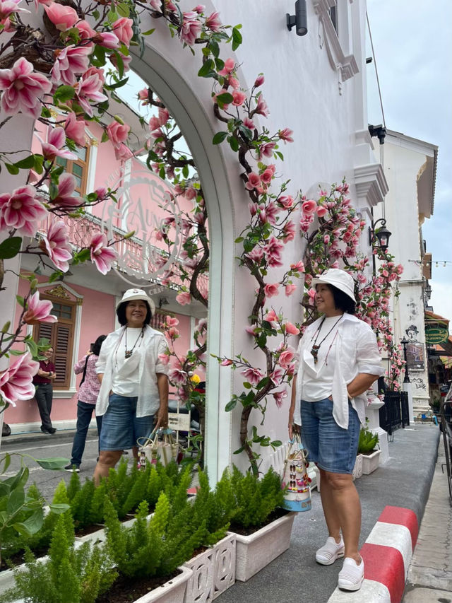   ✅ เหตุผลที่ควรต้องไป Phuket Old Town