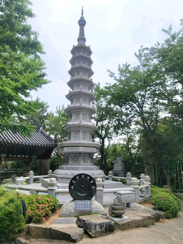 Haedong Yonggungsa Temple – A Temple by the Sea