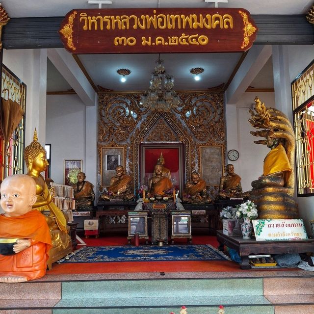 กราบสักการะพระพุทธนิมิตและหลวงพ่อเทพมงคล