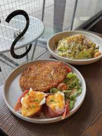 A Cozy European Hideout in Lavender: Crispy Rosti & Pistachio Pasta